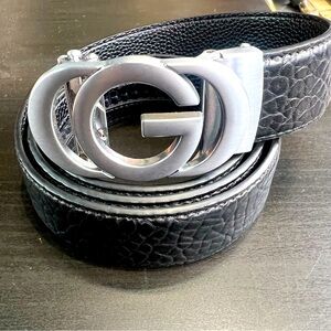 Men belt 
Fashionable